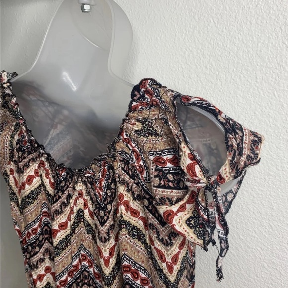 Romper - Picture 2 of 5